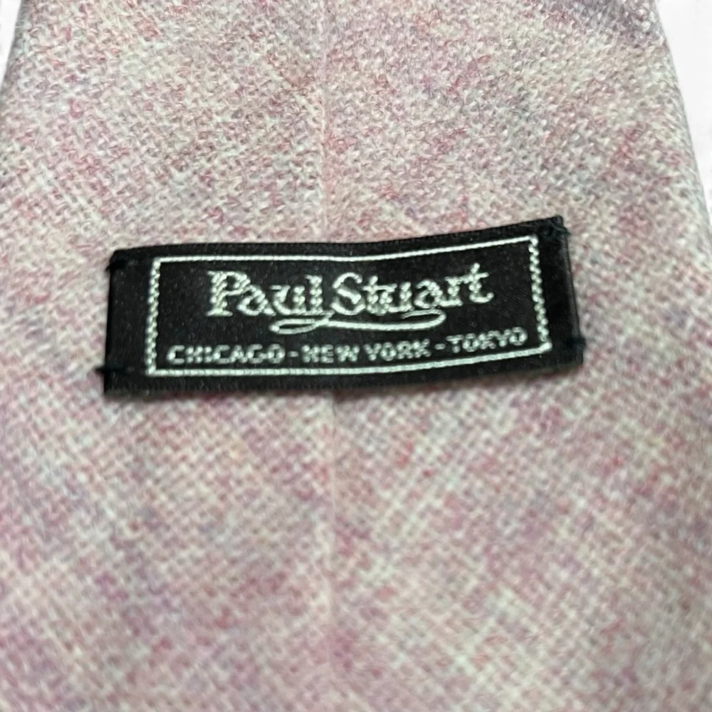 Paul Stuart Sophisticated Light Pink Wool Tie - Picture 3 of 5